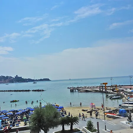 Sguardo Sul Golfo Apartman *
